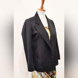 A DETACHER LIGHTWEIGHT WOOL JACKET